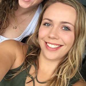 Meet your Posher, Rebecca